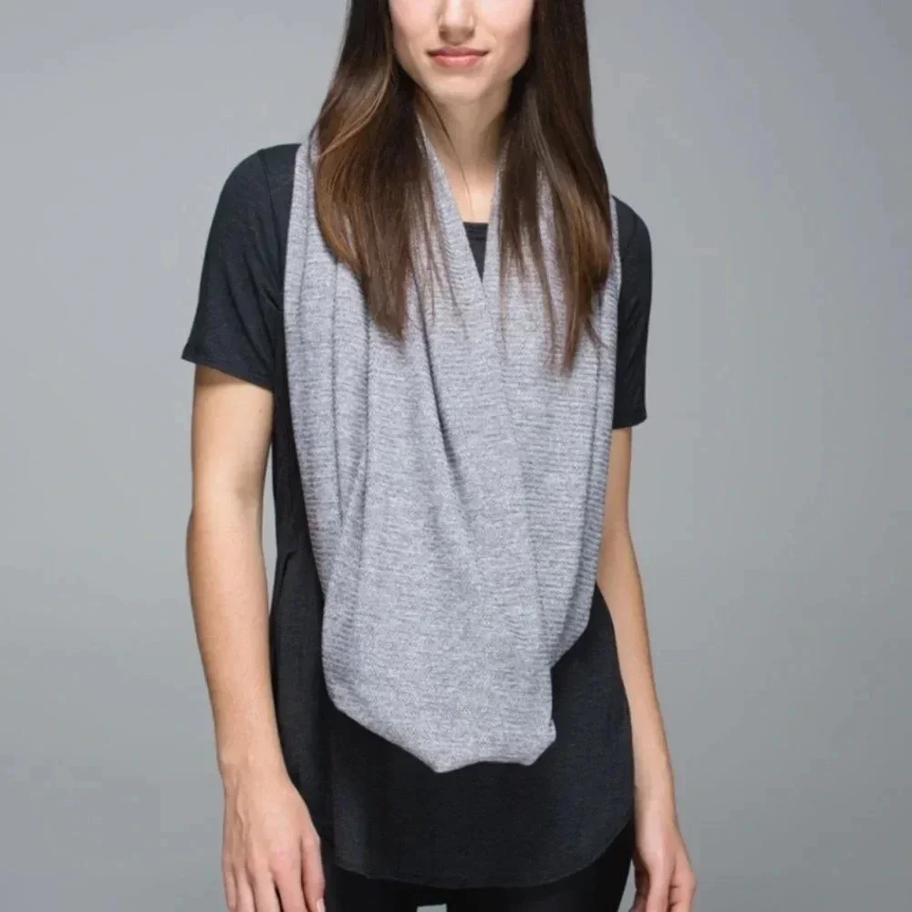 Lululemon Vinyasa Scarf Rulu Mini Check Pique White Heathered Black Reversible